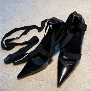 Gucci black pumps with leg straps